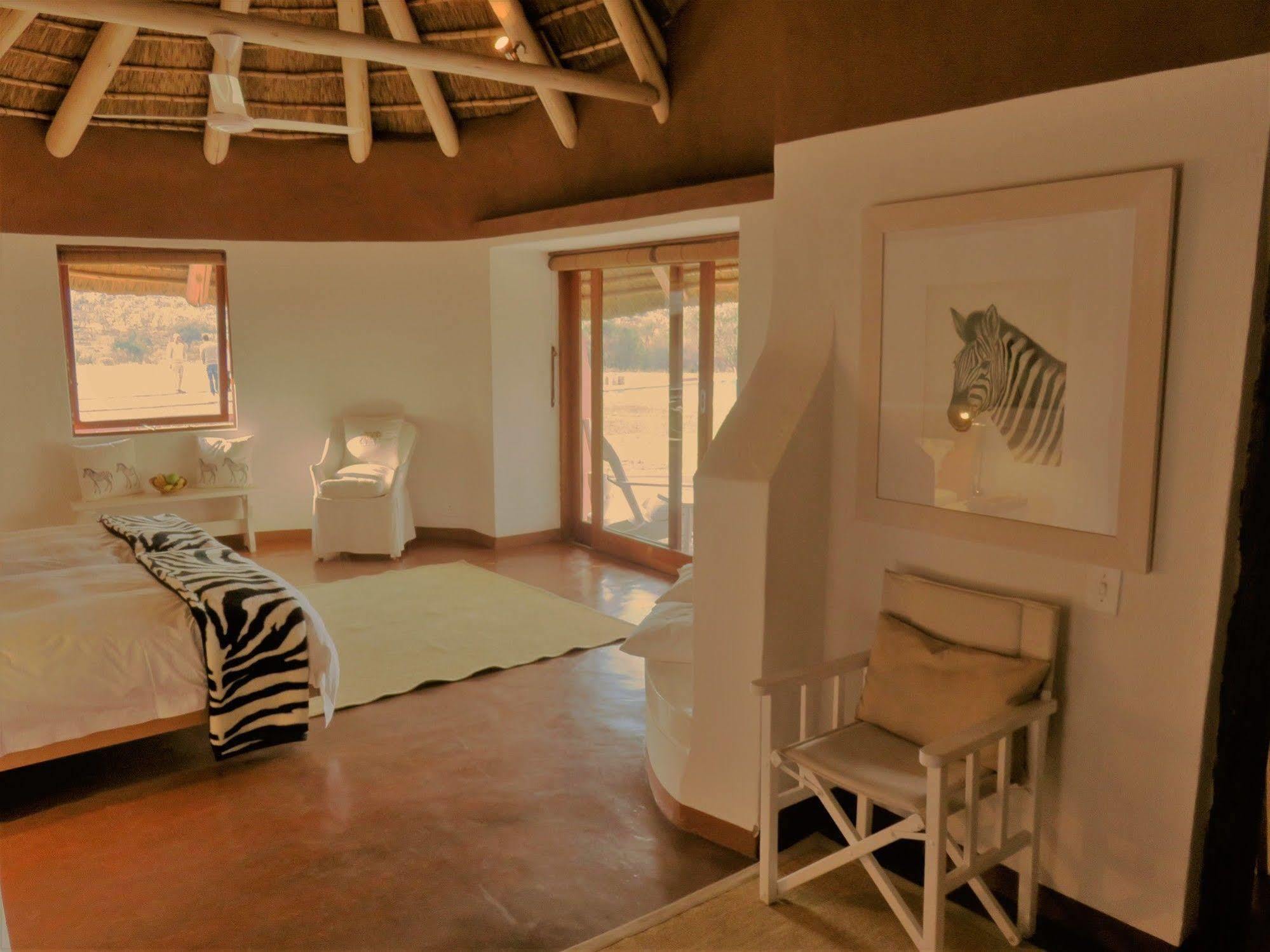 Zebras Crossing Private Game Lodge Modimolle Exterior photo