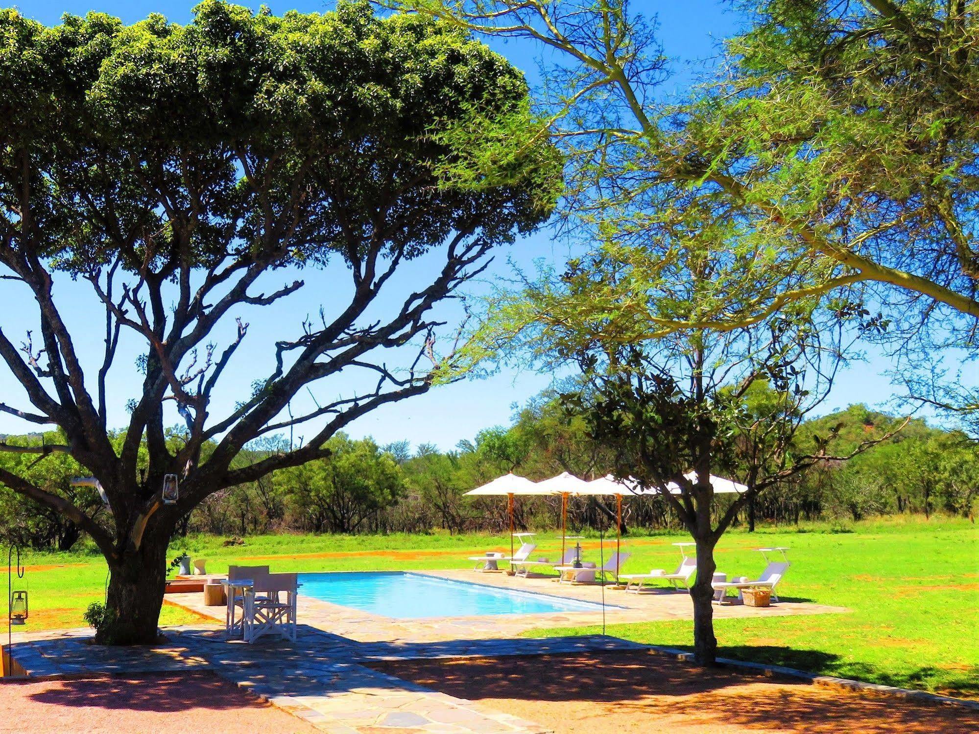 Zebras Crossing Private Game Lodge Modimolle Exterior photo